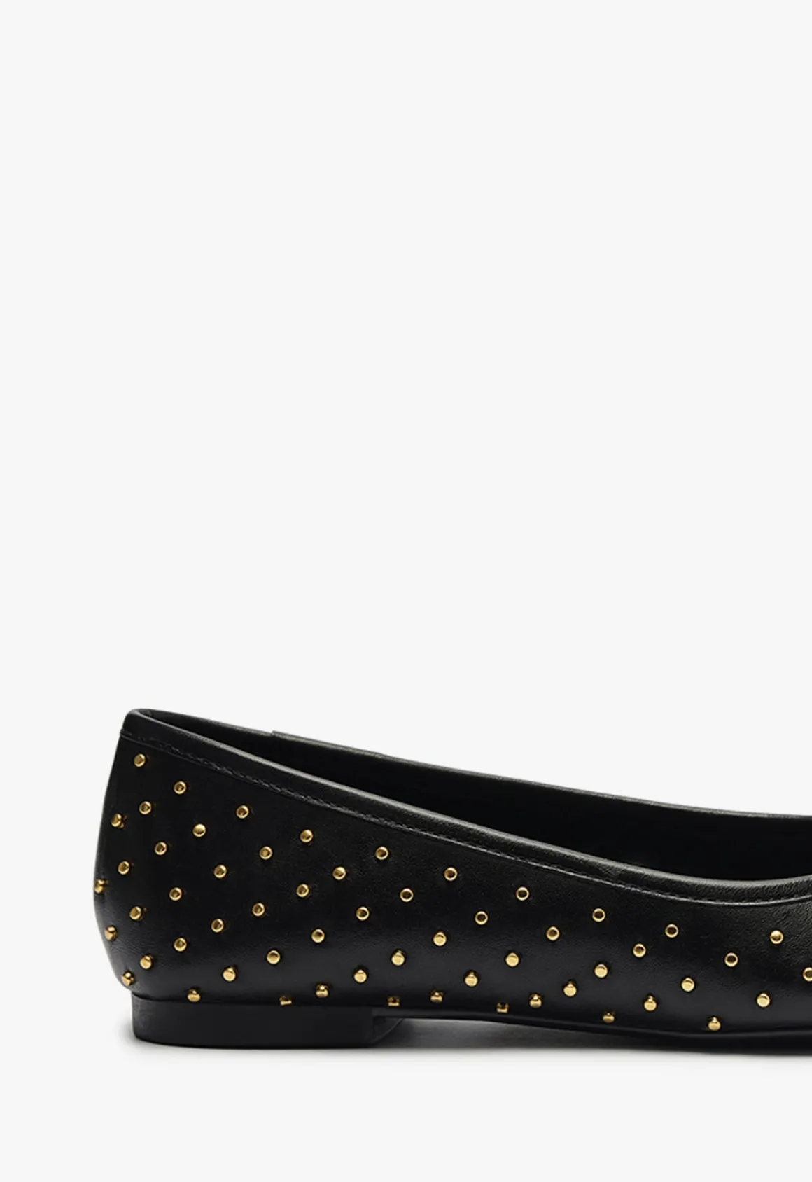 Arissa Studs Flat