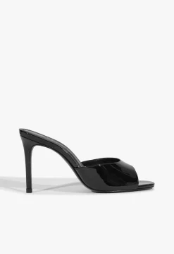Cloe Sandal