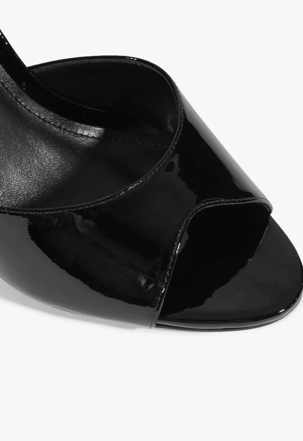 Cloe Sandal