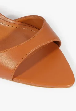 Elodie Sandal