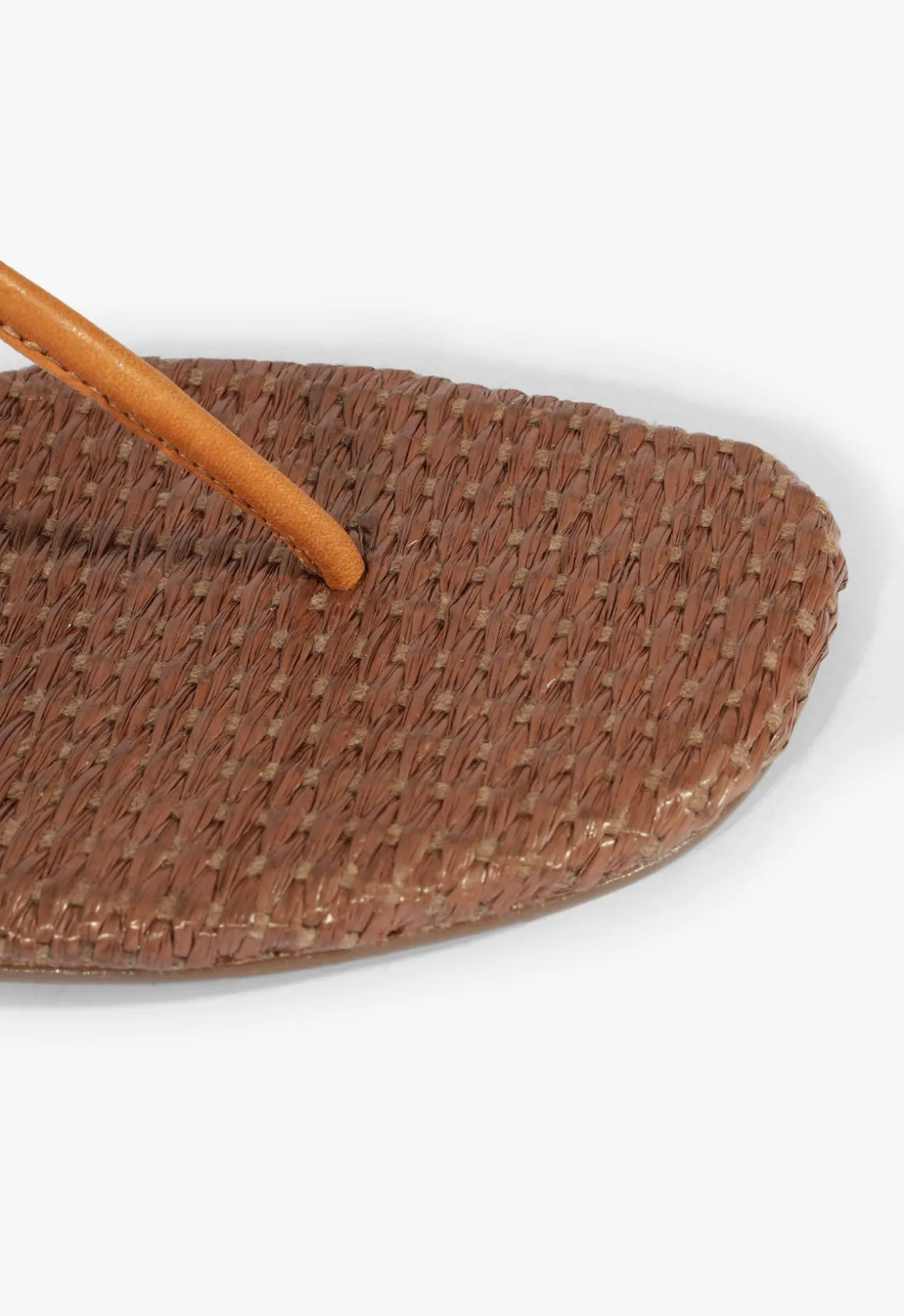 Elsha Flat Sandal