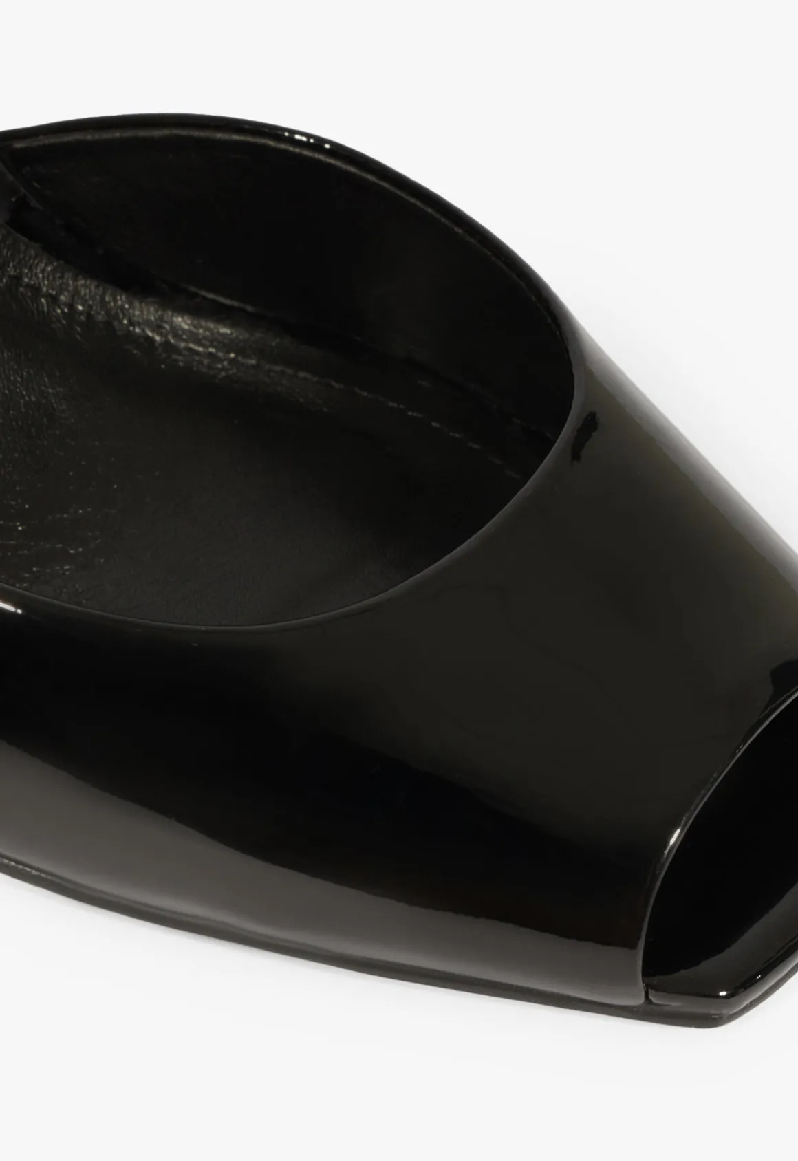 Estella Patent Pump