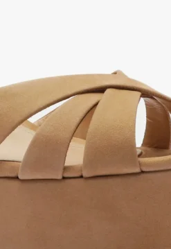Keefa Sandal