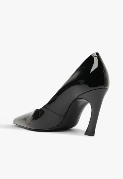 Lexi Lo Patent Pump