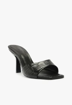 Posseni Sandal