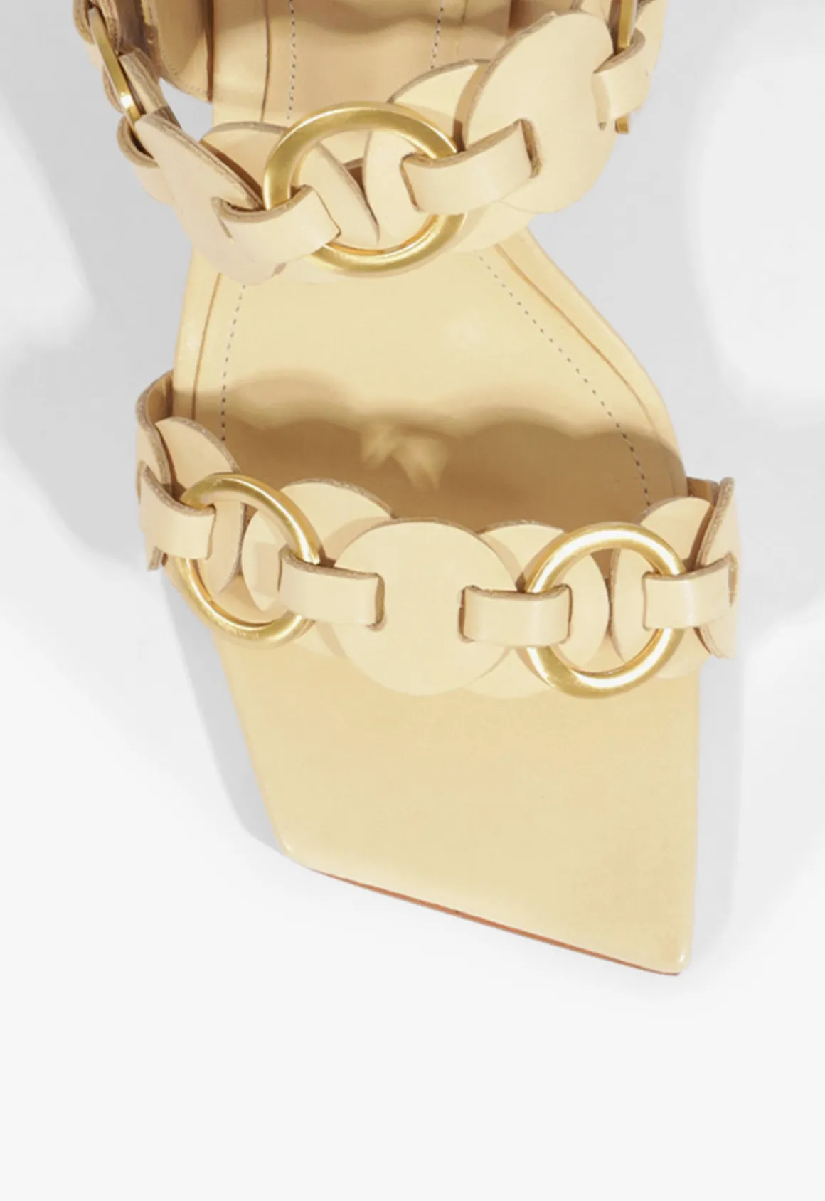 Selina Sandal