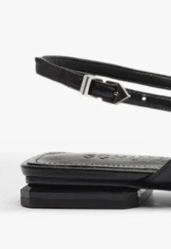 Violetta Sculpt Flat