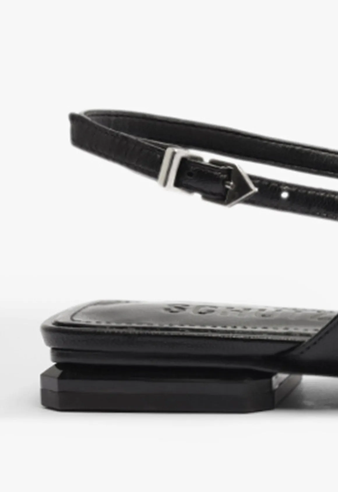 Violetta Sculpt Flat